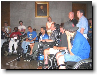 Demonstrators outside the governor's office. Photo by Nashville Peace and Justice.